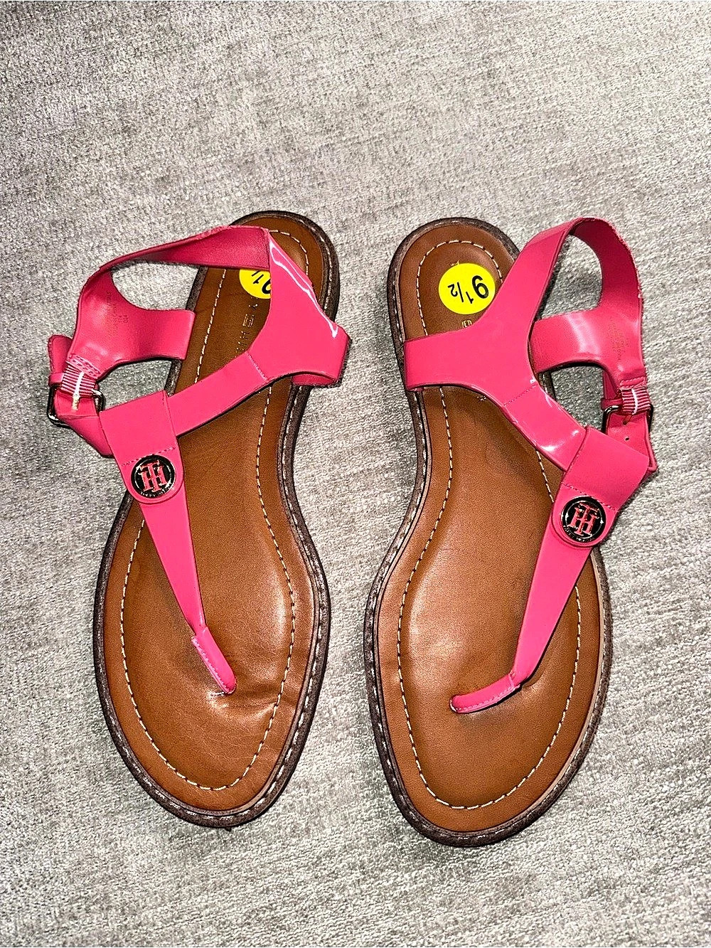 Tommy Hilfiger Hot Pink Patent Sandals Gold Logo Women’s 9.5 NWOB